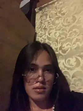 Snapshot of mika_walker chatting on 09.10.25 mika walker online show from 09.10.25