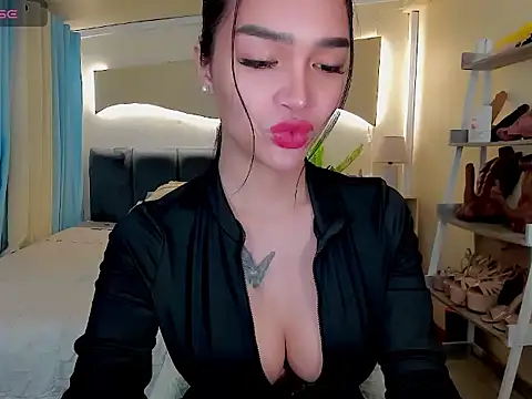 Snapshot of _agatha143_ chatting on 02.14.26 agatha143 online show from 02.14.26