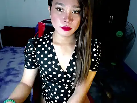 Urassiansweetcummer online show from 11.09.25