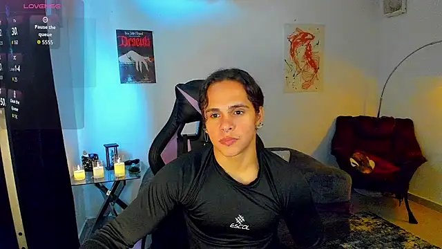 Snapshot of Maximiliano_scoott__ chatting on 12.20.25 Maximiliano scoott online show from 12.20.25