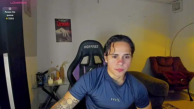 Snapshot of Maximiliano_scoott__ chatting on 02.18.26 Maximiliano scoott online show from 02.18.26