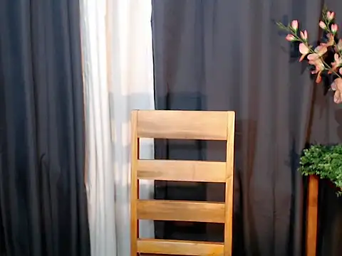 queen staceyy online show from 11.28.25