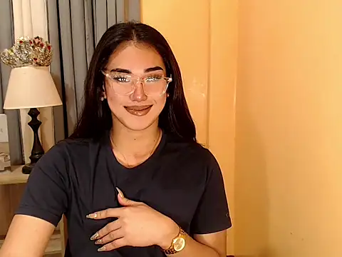 Snapshot of magnificent_kitana chatting on 09.11.25 magnificent kitana online show from 09.11.25