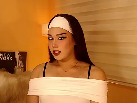 Snapshot of magnificent_kitana chatting on 11.20.25 magnificent kitana online show from 11.20.25