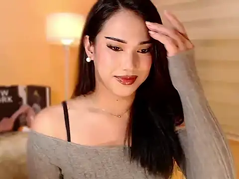 Snapshot of magnificent_kitana chatting on 12.04.25 magnificent kitana online show from 12.04.25