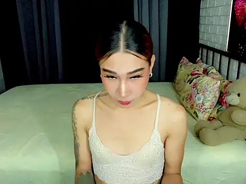 Snapshot of TRANSGODDESSA chatting on 09.30.25 TRANSGODDESSA online show from 09.30.25