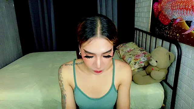 Snapshot of TRANSGODDESSA chatting on 10.02.25 TRANSGODDESSA online show from 10.02.25