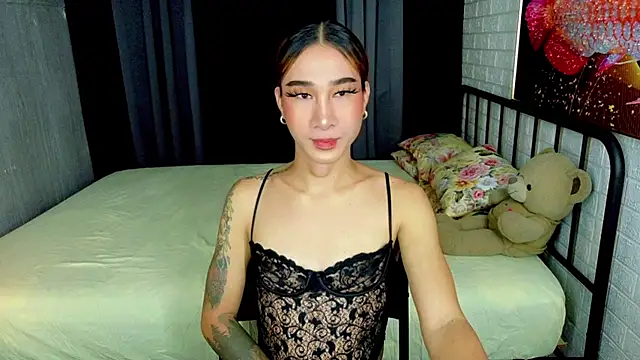 Snapshot of TRANSGODDESSA chatting on 10.05.25 TRANSGODDESSA online show from 10.05.25