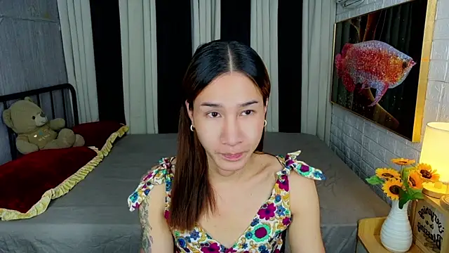 Snapshot of TRANSGODDESSA chatting on 10.31.25 TRANSGODDESSA online show from 10.31.25