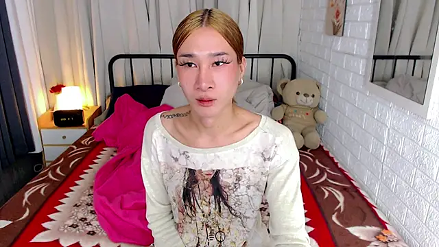 TRANSGODDESSA online show from 02.18.26