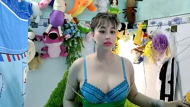 emgaixinhngoan online show from 11.07.25