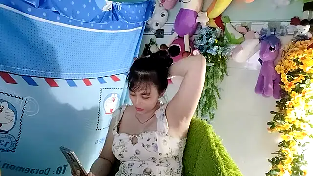 emgaixinhngoan online show from 11.16.25