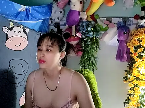 emgaixinhngoan online show from 11.17.25