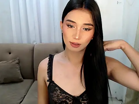 Snapshot of yourfuckingtrisha chatting on 10.01.25 yourfuckingtrisha online show from 10.01.25