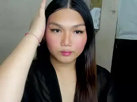 Snapshot of Lou_heart chatting on 10.02.25 Lou heart online show from 10.02.25