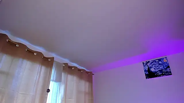 Shophie thoopson online show from 10.28.25