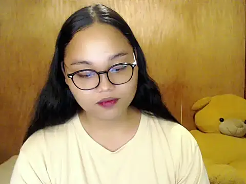  Lylia online show from 09.12.25