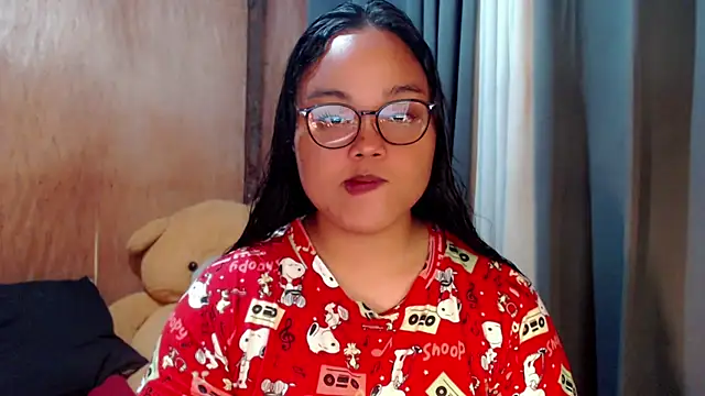  Lylia online show from 10.06.25