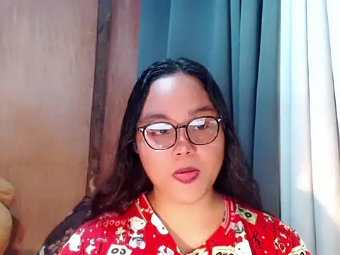  Lylia online show from 11.17.25