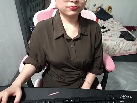 Ori-Yannie online show from 10.15.25