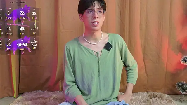 luixdust  online show from 12.15.25