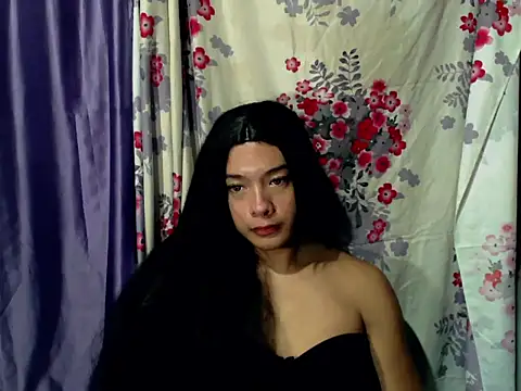 Snapshot of Filipina_milker chatting on 11.29.25 Filipina milker online show from 11.29.25