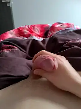 Snapshot of justhubert chatting on 09.13.25 justhubert online show from 09.13.25