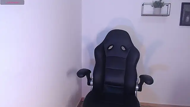 Cleogh  online show from 02.10.26