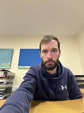 Snapshot of jayyfitness chatting on 12.20.25 jayyfitness online show from 12.20.25