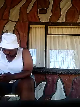 Snapshot of Fullfigurepotential chatting on 12.02.25 Fullfigurepotential online show from 12.02.25