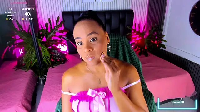 AriebonyBrooke online show from 10.14.25