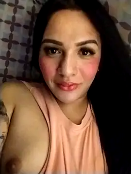 enoria1992 online show from 12.18.25