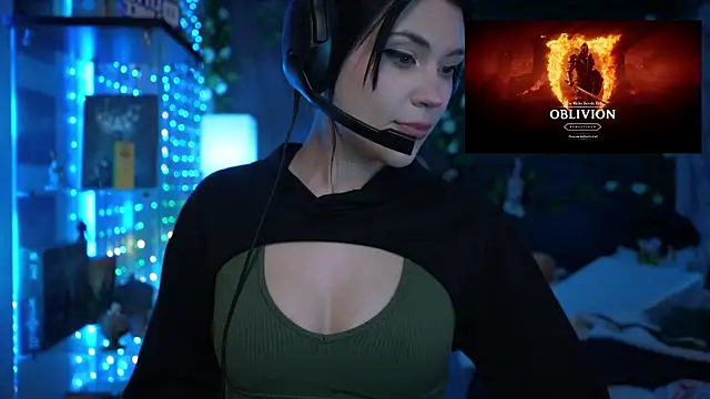 Snapshot of littlelune chatting on 01.07.26 littlelune online show from 01.07.26