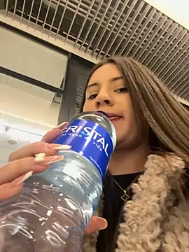 Isabella21  online show from 10.30.25