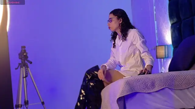 BeccaReedd online show from 09.15.25