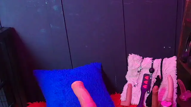 Snapshot of Meghan_storm chatting on 11.22.25 Meghan storm online show from 11.22.25