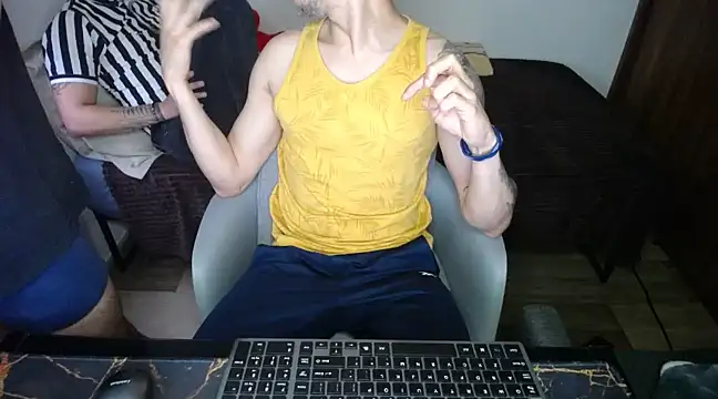 Snapshot of bossking017 chatting on 03.07.25 bossking017 online show from 03.07.25