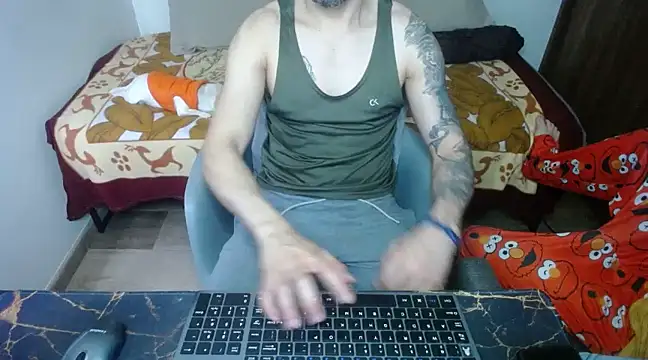 Snapshot of bossking017 chatting on 03.21.25 bossking017 online show from 03.21.25