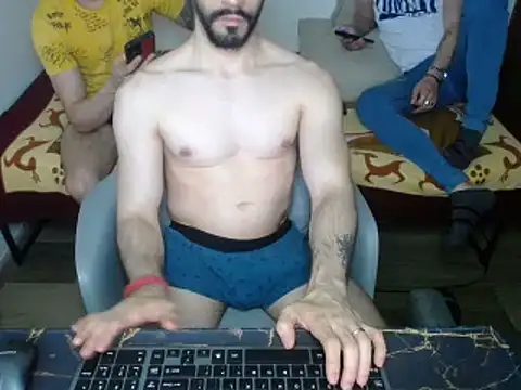 Snapshot of bossking017 chatting on 03.23.25 bossking017 online show from 03.23.25