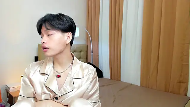 hotfreshdior online show from 09.12.25