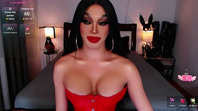 Snapshot of xQueenElektrax chatting on 10.09.25 xQueenElektrax online show from 10.09.25