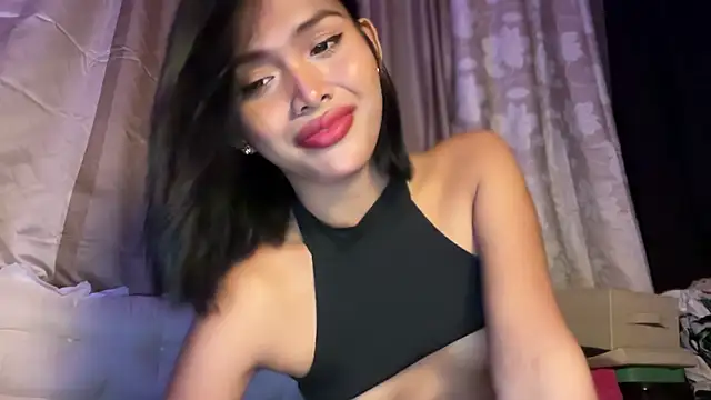 Snapshot of Yourbaby_angelx chatting on 09.13.25 Yourbaby angelx online show from 09.13.25