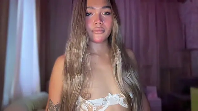 Snapshot of Yourbaby_angelx chatting on 12.14.25 Yourbaby angelx online show from 12.14.25