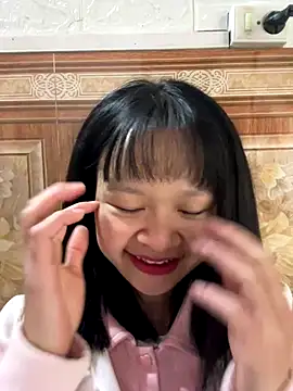 Daisy018 online show from 12.18.25