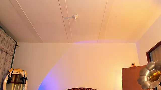 Snapshot of nonbinaryangel chatting on 07.13.26 nonbinaryangel online show from 07.13.26