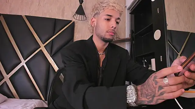 Snapshot of Thiagoferreti chatting on 09.13.25 Thiagoferreti online show from 09.13.25