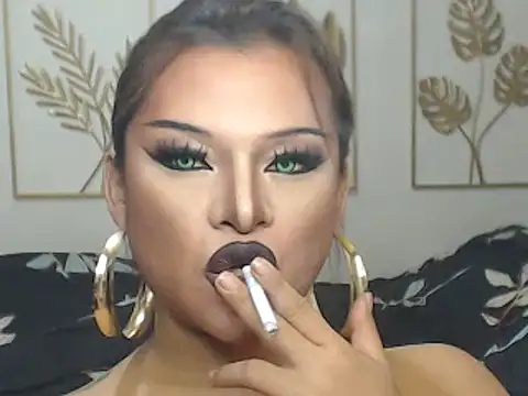 Snapshot of GoddessOFALLx chatting on 05.19.26 GoddessOFALLx online show from 05.19.26