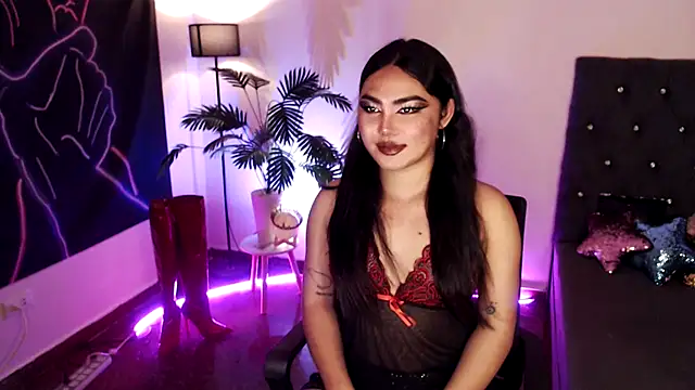 Unique Maya online show from 02.24.26