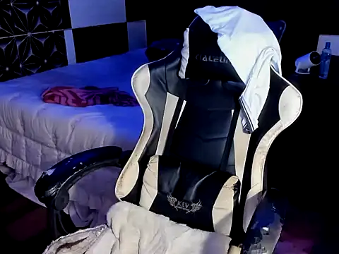 AsianHotBODYY online show from 09.09.25