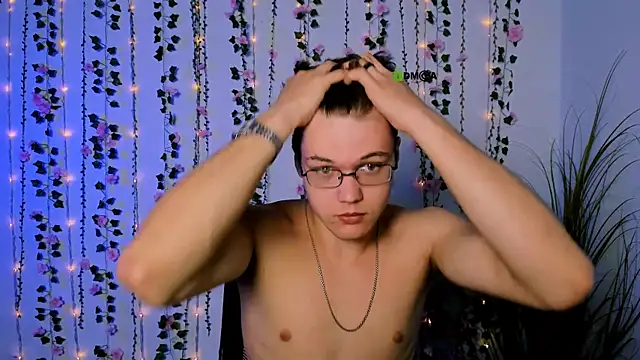 lucas long  online show from 09.17.25